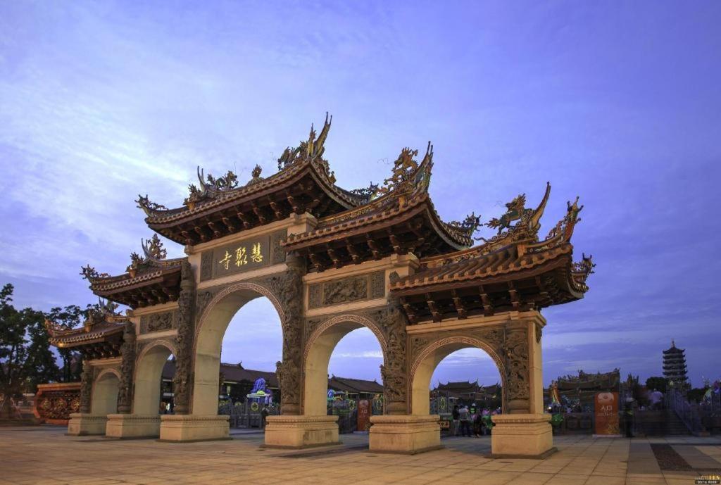 Shuguang International Hotel Kunshan Kunshan  Exterior photo