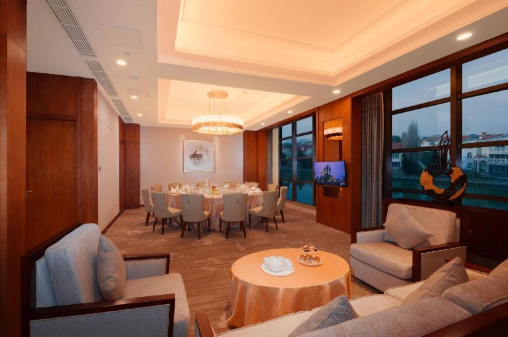 Shuguang International Hotel Kunshan Kunshan  Exterior photo