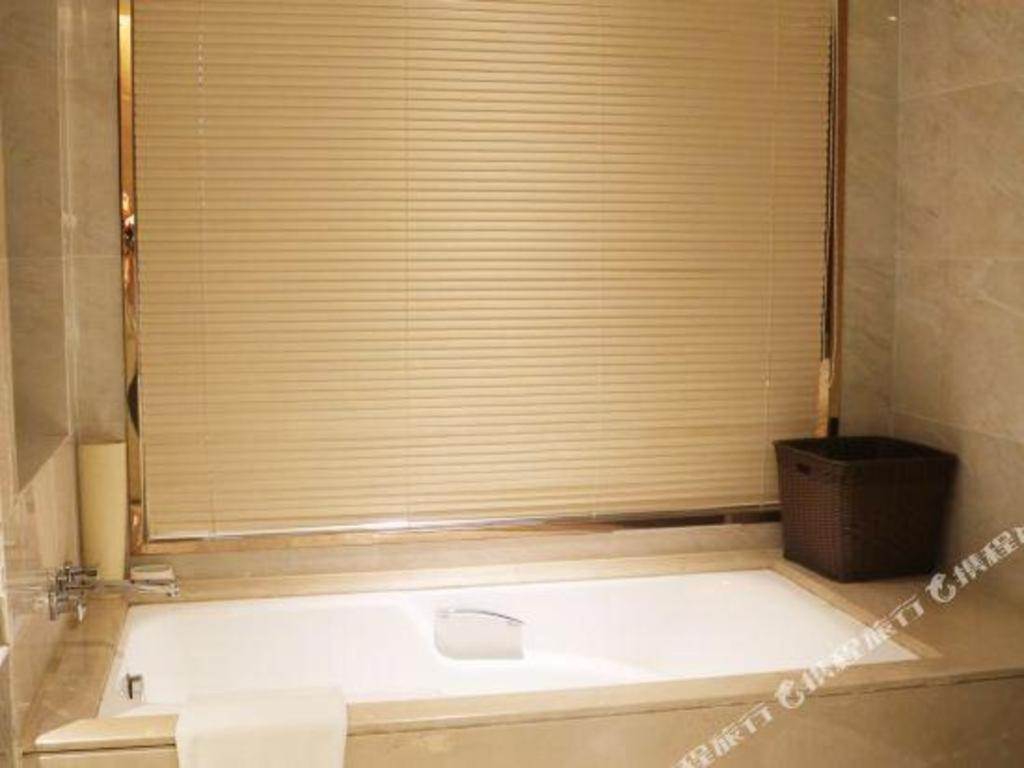 Shuguang International Hotel Kunshan Kunshan  Exterior photo