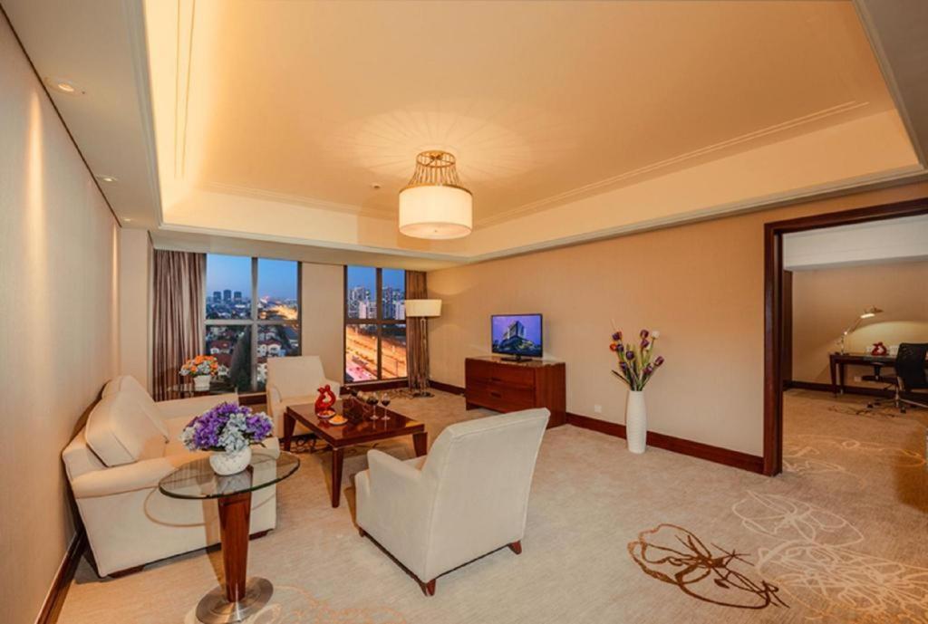 Shuguang International Hotel Kunshan Kunshan  Exterior photo