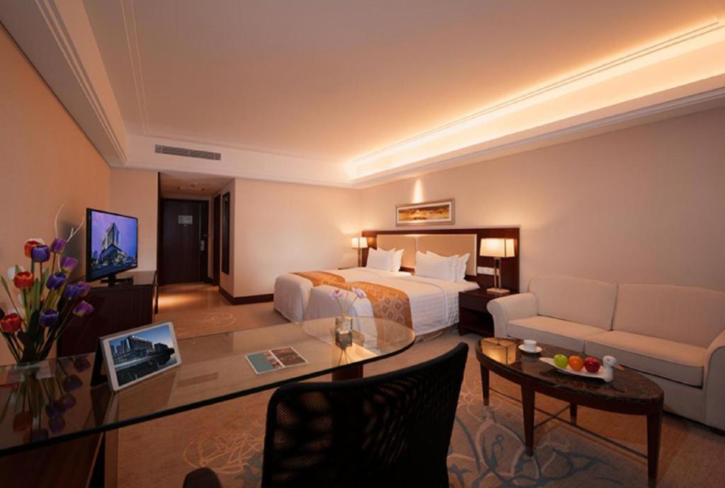 Shuguang International Hotel Kunshan Kunshan  Exterior photo