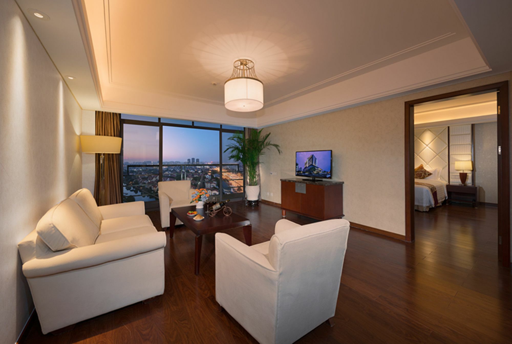 Shuguang International Hotel Kunshan Kunshan  Exterior photo